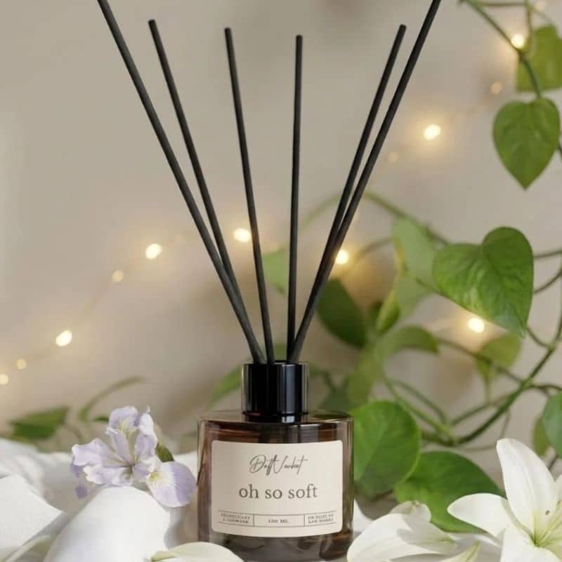 Oh So Soft: Duftpinde og refills - NY: AMBER til intropris